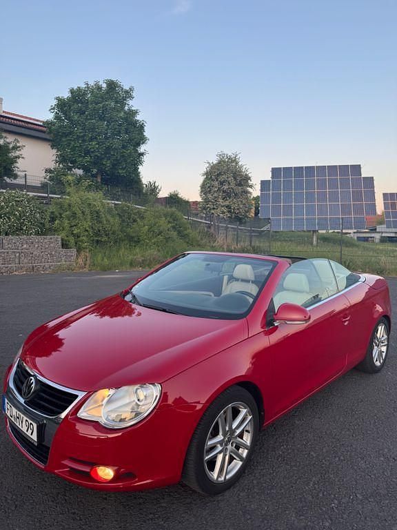 Rot Gebraucht 2007 VW Eos Cabrio | 4.950 € (Fairer Preis) - Bild 1/4