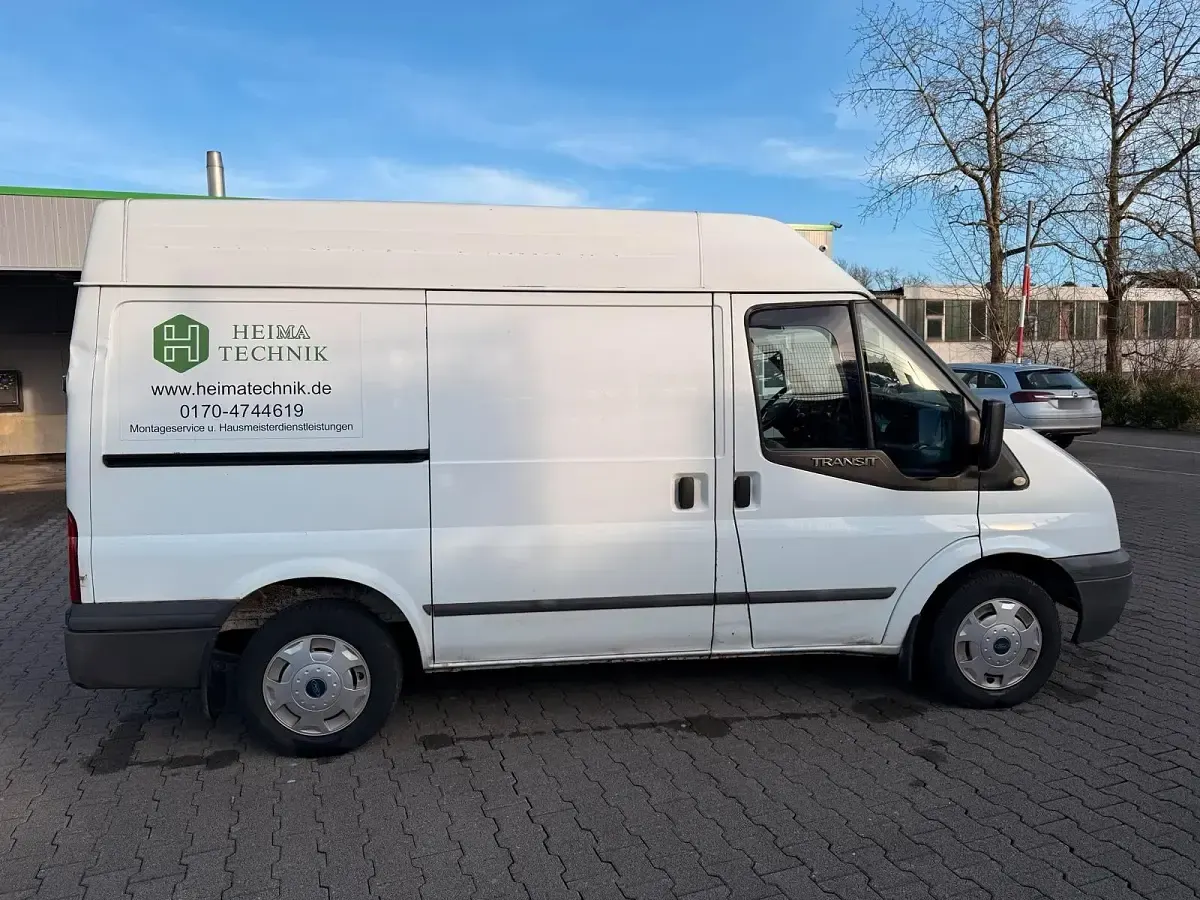 Gebraucht Ford Transit Trend 85 PS (62 kW) 2010 Weiß Van / Kleinbus