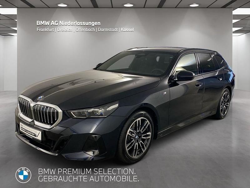 Schwarz Gebraucht 2024 BMW 520 M Sport Limousine | 53.980 € (Fairer Preis) - Bild 1/3