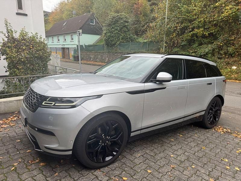 Silber Gebraucht 2019 Land Rover Range Rover Velar HSE Dynamic SUV | 26.300 € - Bild 1/4