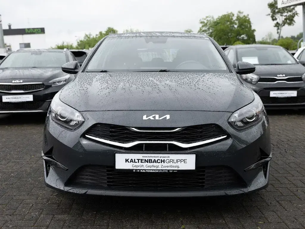 Brugt Kia Ceed Edition 7 120 HK (88 kW) 2022 Sort Hatchback