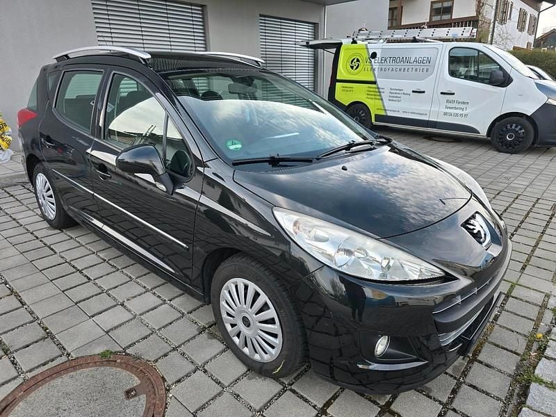 Gebraucht Peugeot 207 95 PS (69 kW) 2011 Schwarz Kombi
