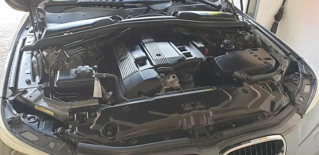 Second-hand BMW 520 170 CP (125 kW) 2004 Argintiu Berlinǎ