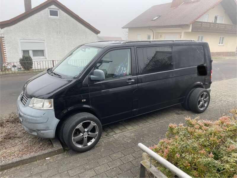 Schwarz Gebraucht 2007 VW T5 Van | 8.500 € (Fairer Preis) - Bild 1/4