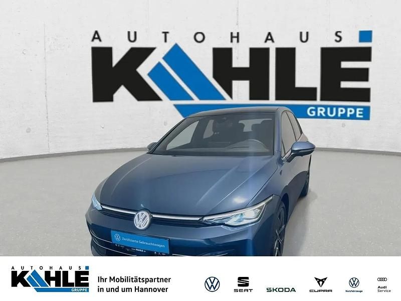 Blau Gebraucht 2025 VW Golf VIII Style Limousine | 34.989 € (Teuer) - Bild 1/4