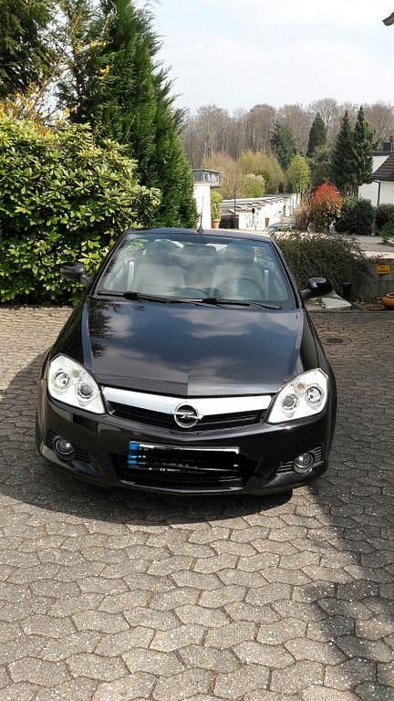 Gebraucht Opel Tigra Edition 125 PS (91 kW) 2007 Schwarz Cabrio
