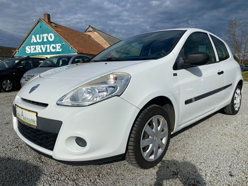 Weiß Gebraucht 2012 Renault Clio IV Limousine | 6.450 € (Fairer Preis) - Bild 1/4