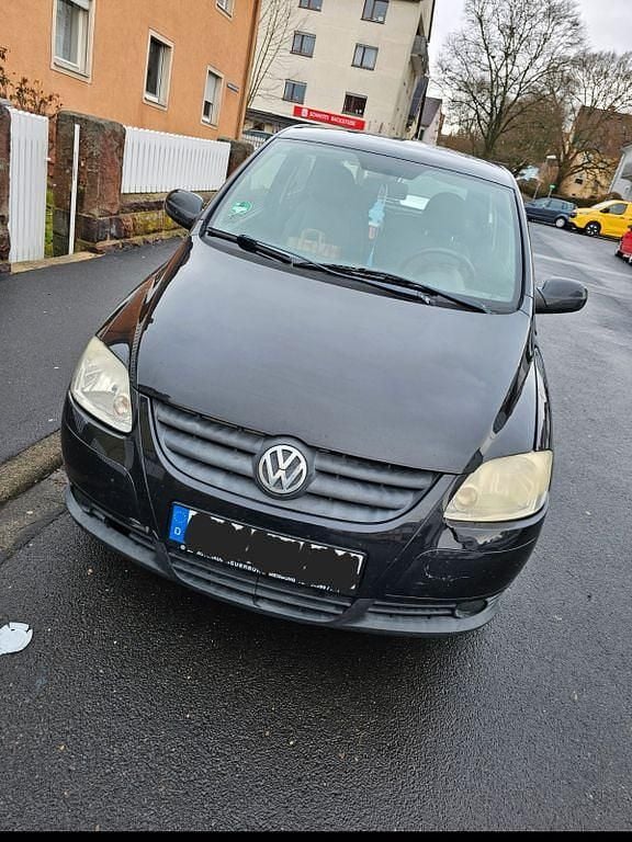 Gebraucht VW Fox 54 PS (39 kW) 2008 Schwarz Kleinwagen