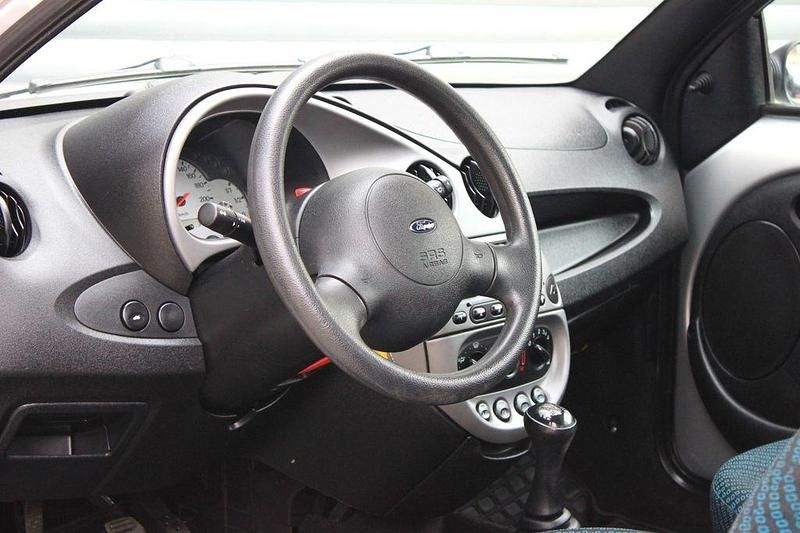 Gebraucht Ford Ka 60 PS (44 kW) 2005 Silber Kleinwagen