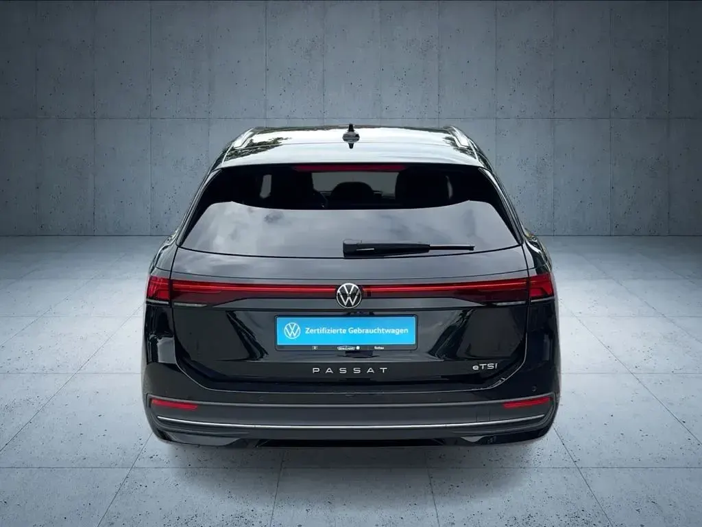 Gebraucht VW Passat Business 150 PS (110 kW) 2024 Schwarz Kombi