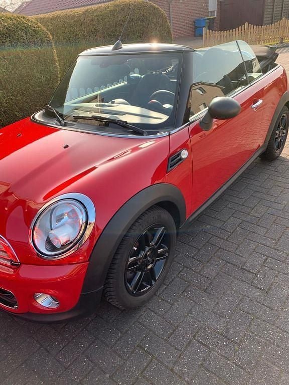 Gebraucht Mini One Cabriolet 98 PS (72 kW) 2016 Rot Cabrio