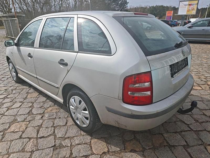 Gebraucht Skoda Fabia Elegance 75 PS (55 kW) 2001 Silber Kombi