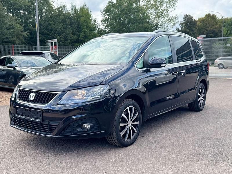 Schwarz Gebraucht 2013 Seat Alhambra Van / Kleinbus | 9.490 € (Fairer Preis) - Bild 1/4