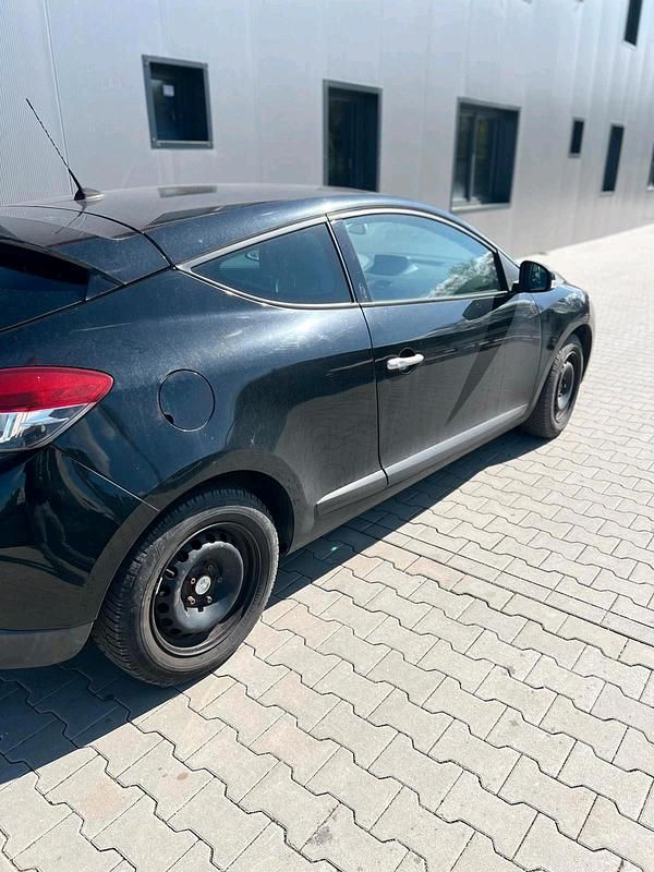 Gebraucht Renault Mégane Coupé 131 PS (96 kW) 2010 Schwarz Coupé