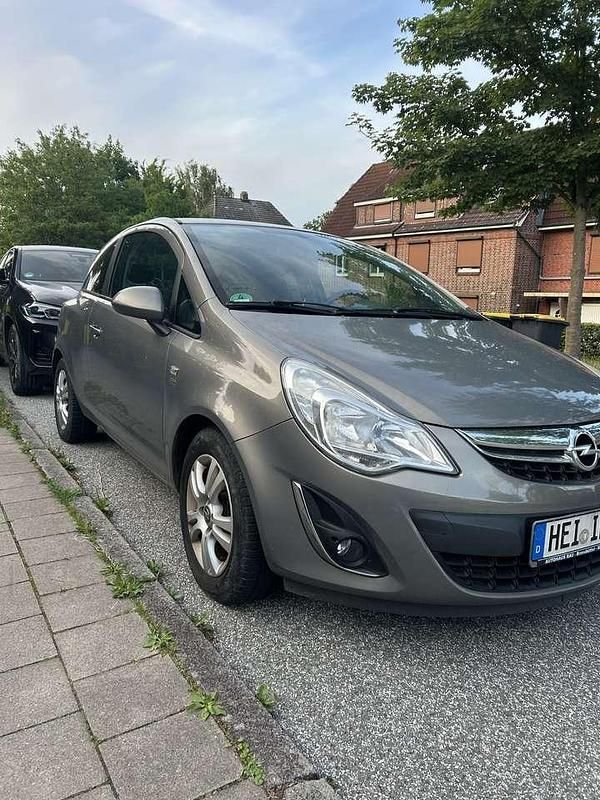 Grau Gebraucht 2011 Opel Corsa Satellite Limousine | 2.200 € (Superpreis) - Bild 1/4