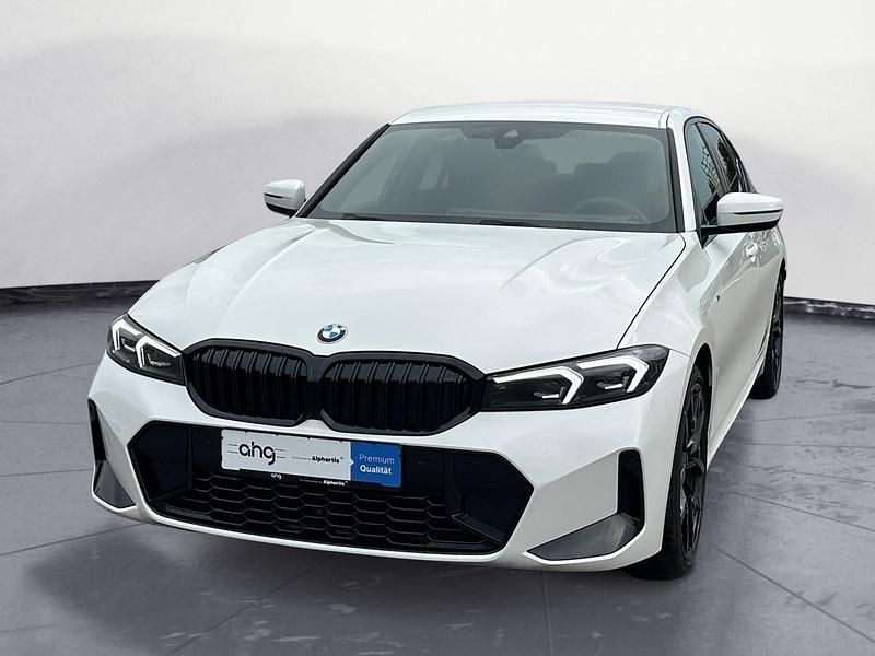 Gebraucht BMW 320 M Sport 190 PS (139 kW) 2025 Alpinweiß Limousine