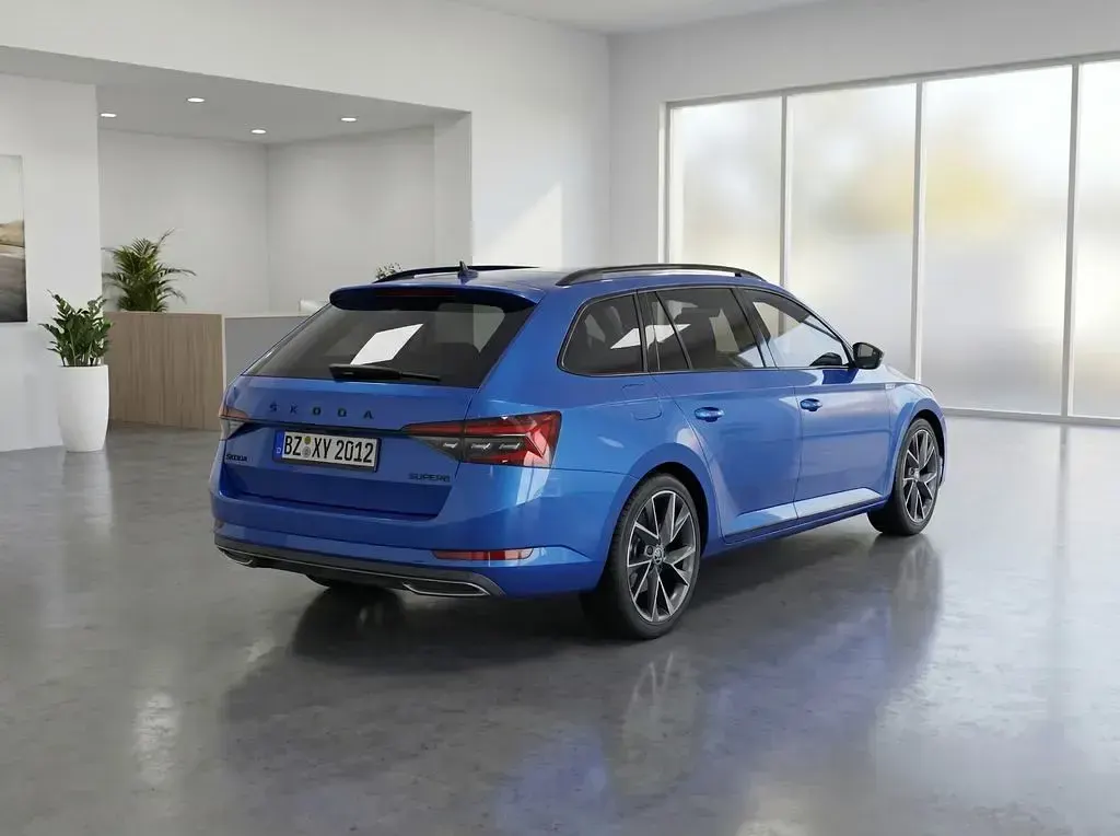 Gebraucht Skoda Superb SportLine 200 PS (147 kW) 2023 Blau Kombi