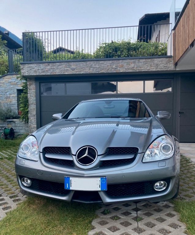 Grau Gebraucht 2009 Mercedes SLK350 Cabrio | 22.450 € - Bild 1/4