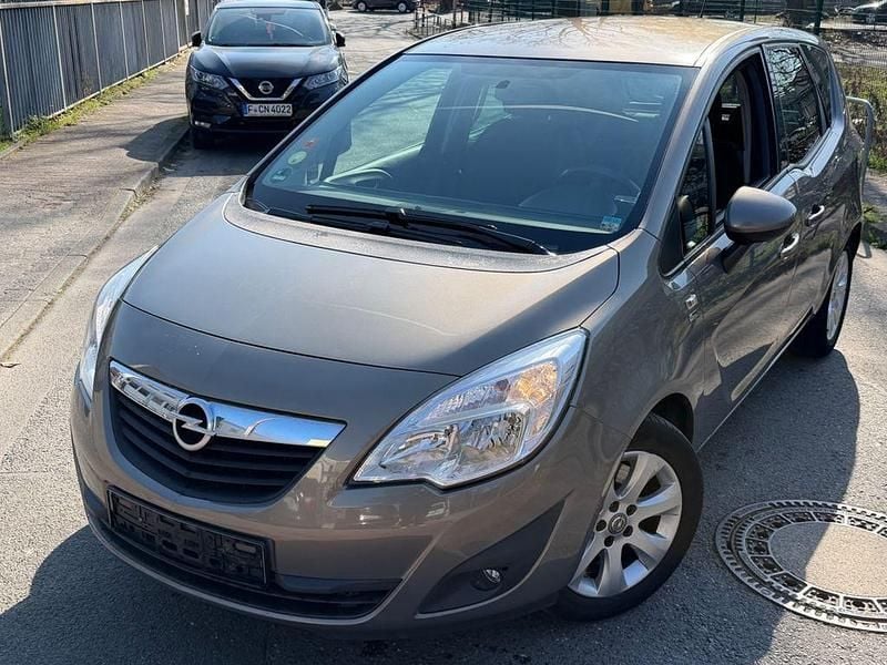Gebraucht Opel Meriva 131 PS (96 kW) 2012 Grau Van / Kleinbus