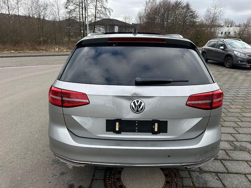 Gebraucht VW Passat 239 PS (175 kW) 2015 Silber Kombi