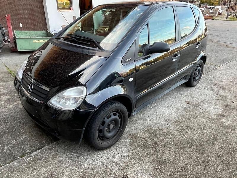 Schwarz Gebraucht 2000 Mercedes A140 Classic Van / Kleinbus | 1.300 € (Fairer Preis) - Bild 1/4