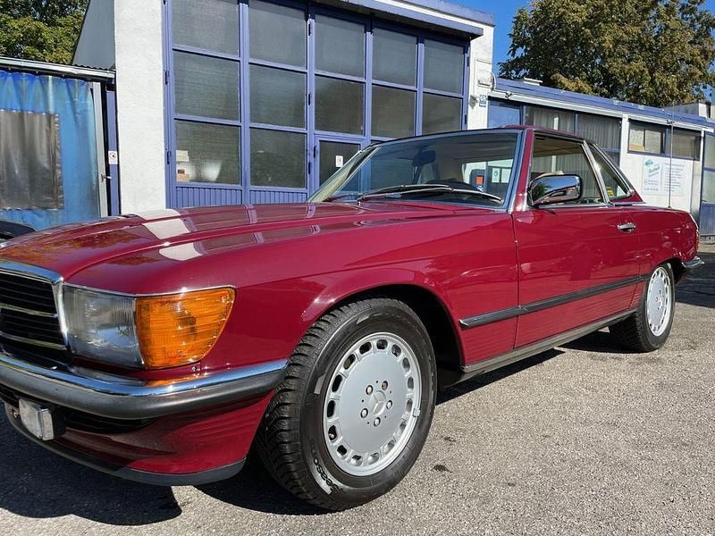 Rot Gebraucht 1989 Mercedes SL300 Cabrio | 55.900 € - Bild 1/4