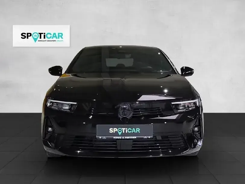 Gebraucht Opel Astra 131 PS (96 kW) 2024 Schwarz Kleinwagen