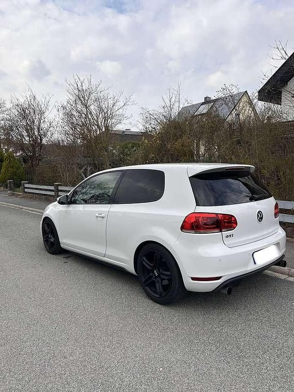 Gebraucht VW Golf VII GTI 211 PS (155 kW) 2012 Weiß Kleinwagen