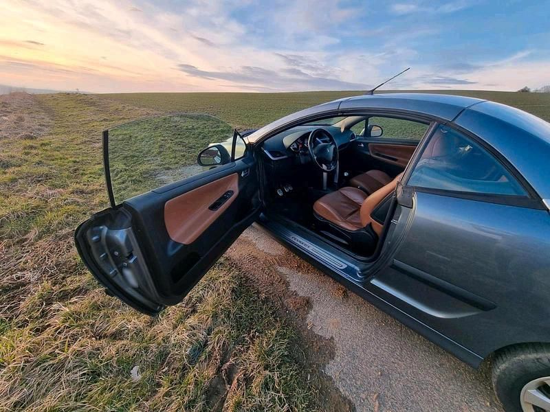 Gebraucht Peugeot 207 150 PS (110 kW) 2007 Silber Cabrio