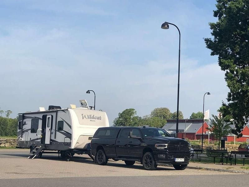 Schwarz Gebraucht 2019 RAM 2500 Abholung | 89.000 € - Bild 1/4
