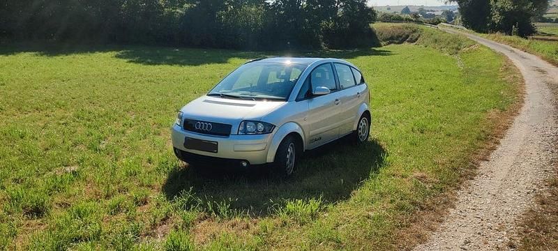 Silber Gebraucht 2002 Audi A2 Ambiente Kleinwagen | 7.850 € (Teuer) - Bild 1/4