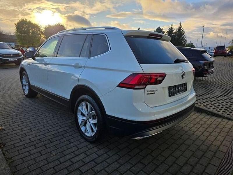 Gebraucht VW Tiguan Allspace Comfortline 150 PS (110 kW) 2018 Pure white SUV