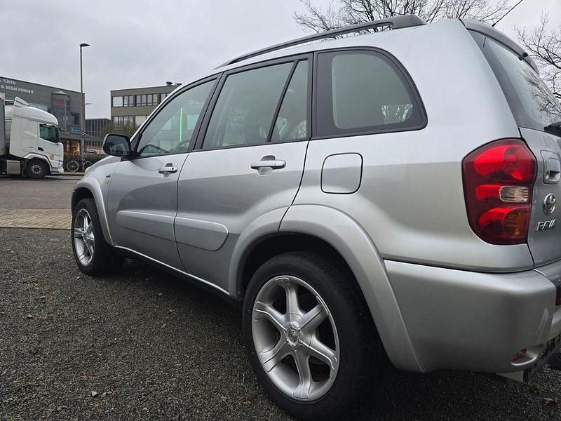 Gebraucht Toyota RAV4 150 PS (110 kW) 2004 Silber SUV