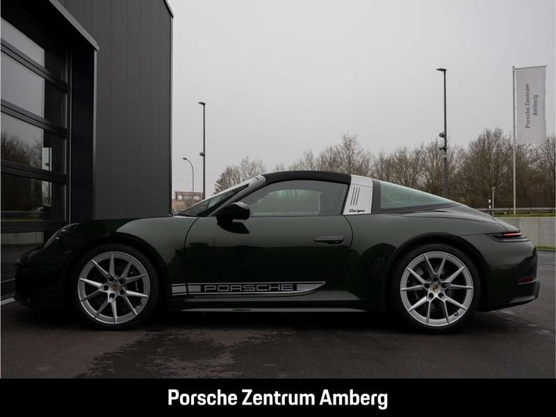 Neu Porsche 992 541 PS (397 kW) 2025 Oakgrünmetallic neo Coupé