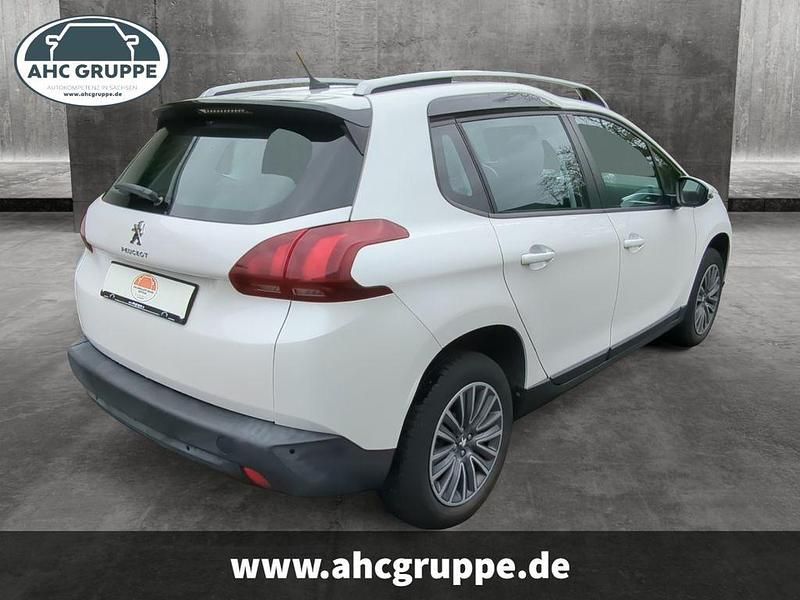 Gebraucht Peugeot 2008 Active 110 PS (80 kW) 2017 Weiss SUV