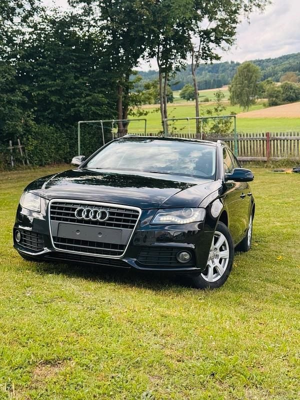 Schwarz Gebraucht 2011 Audi A4 Kombi | 4.999 € (Superpreis) - Bild 1/4