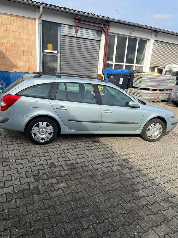 Gebraucht Renault Laguna 107 PS (78 kW) 2002 Silber Kombi