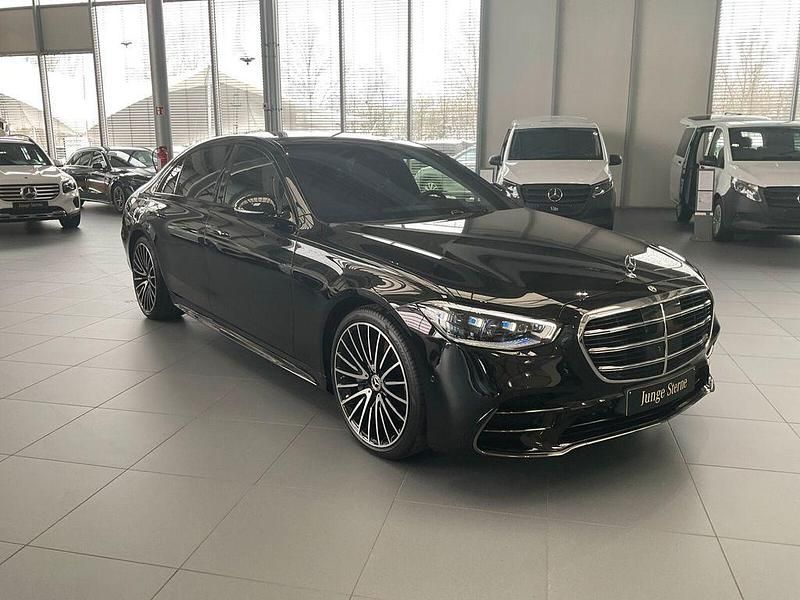 Gebraucht Mercedes S450 AMG line 367 PS (269 kW) 2025 Metalliclack obsidianschwarz Limousine