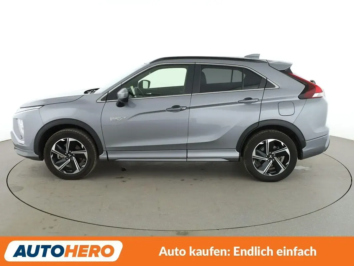 Gebraucht Mitsubishi Eclipse Cross Plus 188 PS (138 kW) 2022 Grau SUV