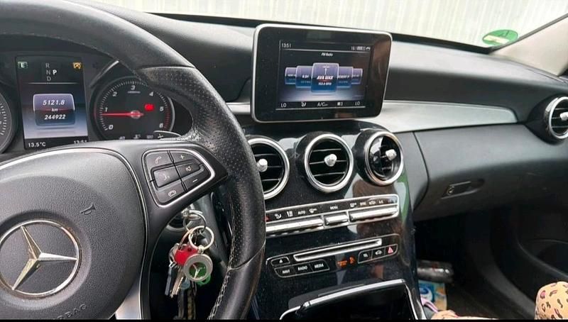 Second-hand Mercedes 220 170 CP (125 kW) 2017 Alb Break