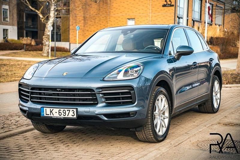 Second-hand Porsche Cayenne Basis 340 CP (250 kW) 2018 Albastru SUV