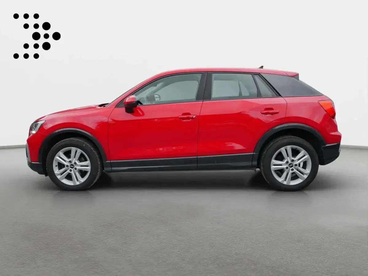 Gebraucht Audi Q2 Advanced Plus 150 PS (110 kW) 2021 Rot SUV