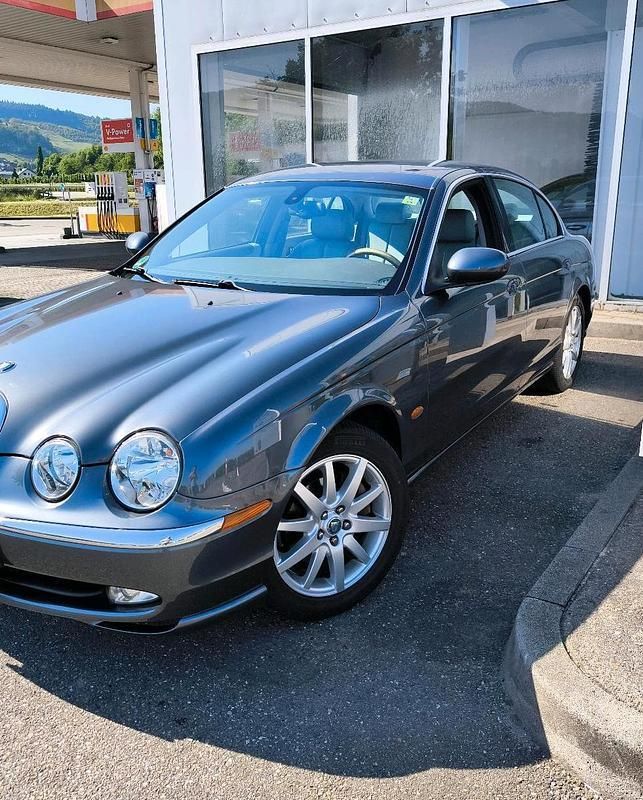 Grau Gebraucht 2003 Jaguar S-Type S Limousine | 8.500 € - Bild 1/4