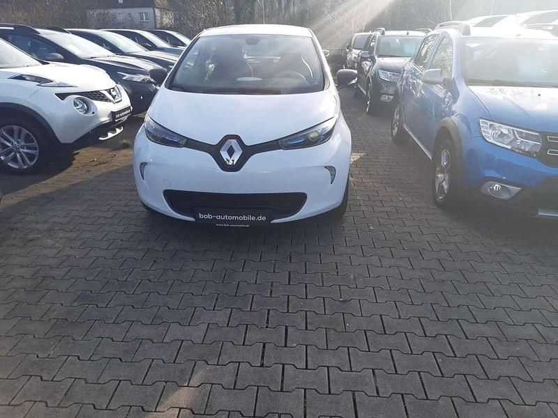 Second-hand Renault Zoe 42 kW (58 CP) 2018 Alb Hatchback