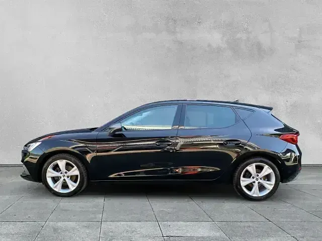 Gebraucht Seat Leon FR 110 PS (80 kW) 2022 Schwarz Limousine