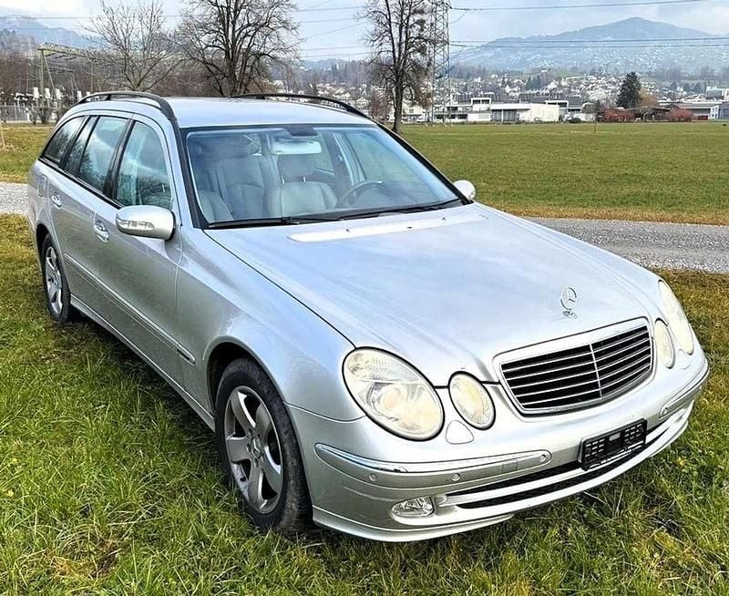 Gebraucht Mercedes E320 Avantgarde 224 PS (164 kW) 2004 Silber Kombi