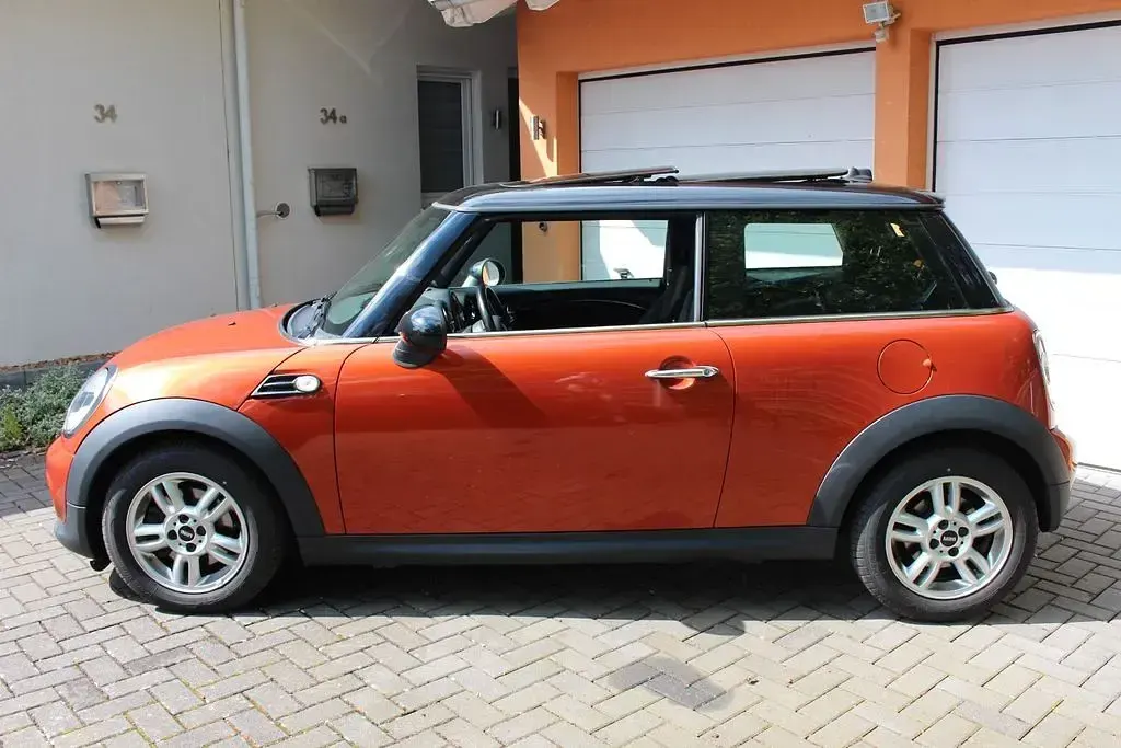 Gebraucht Mini Cooper 122 PS (89 kW) 2012 Orange Kleinwagen