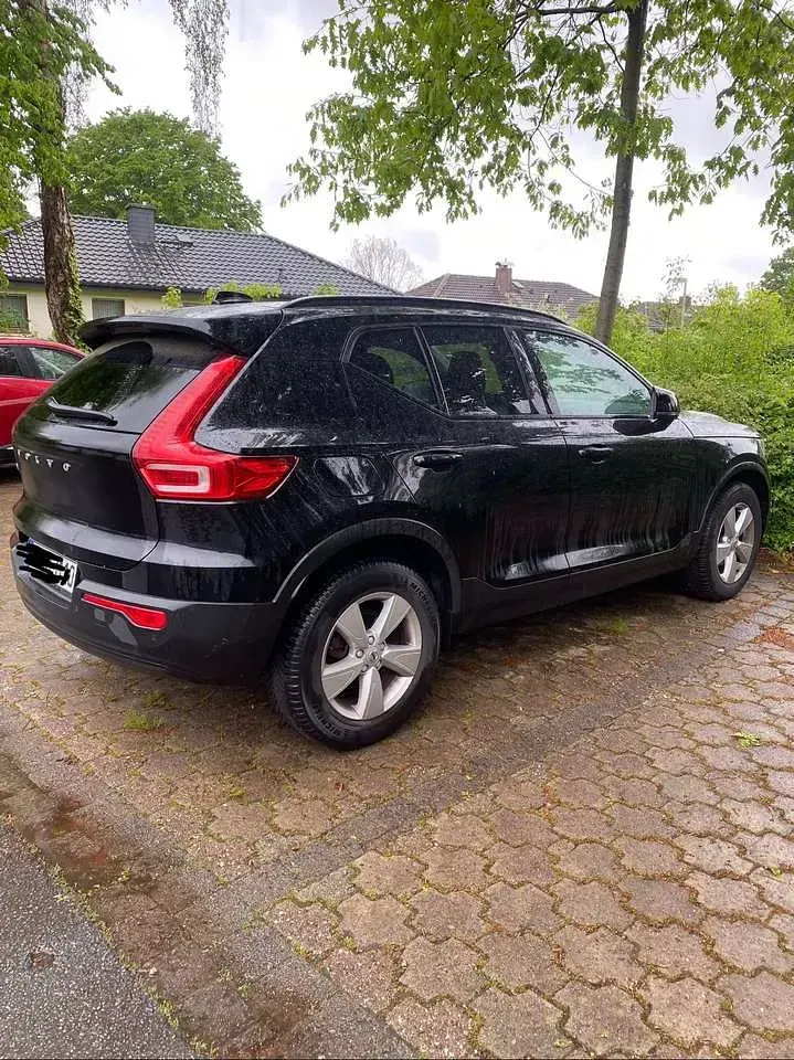 Second-hand Volvo XC40 Basis 150 CP (110 kW) 2019 Negru SUV