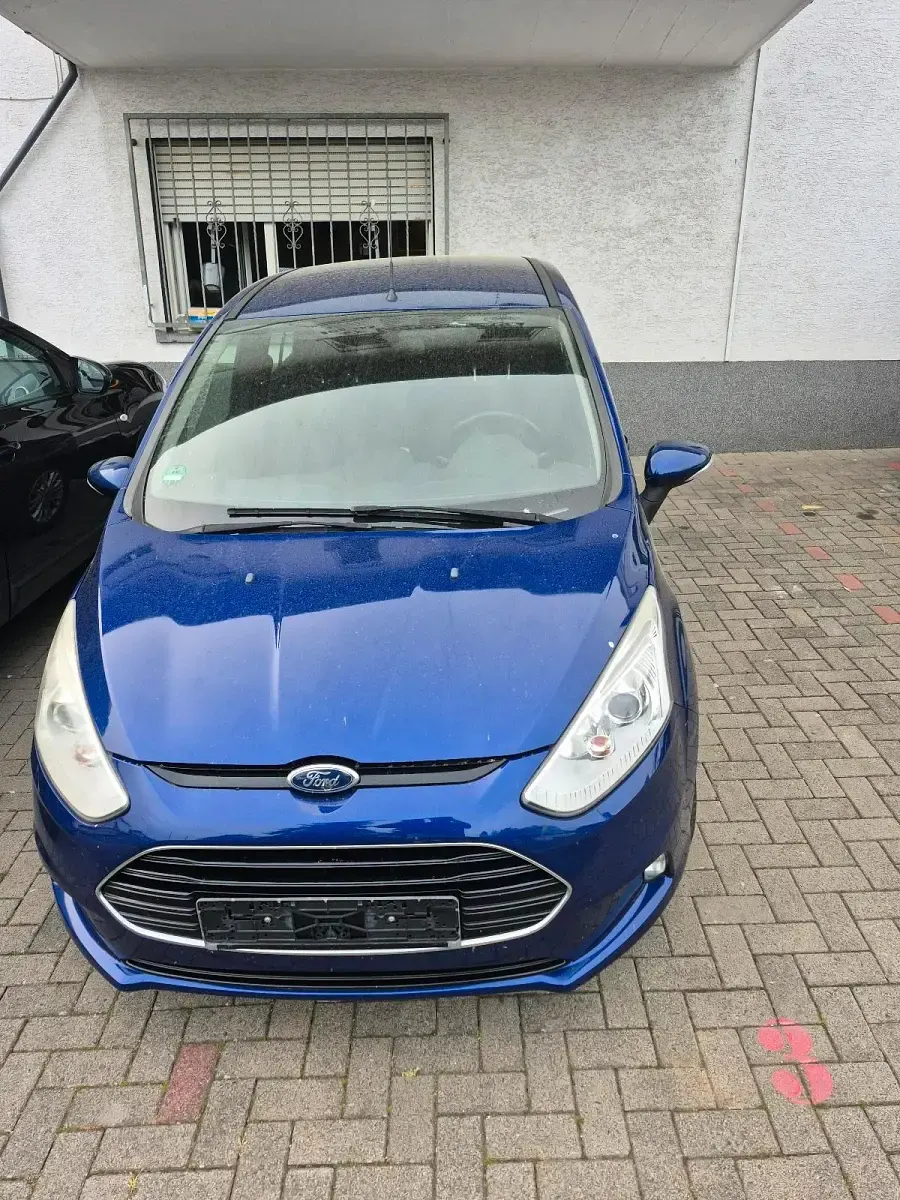 Używany Ford B-MAX 102 KM (75 kW) 2014 Niebieski Minivan