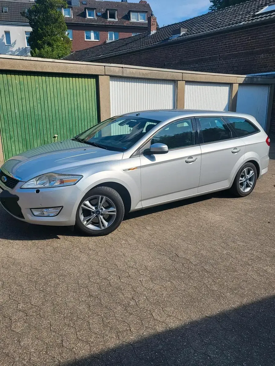 Gebraucht Ford Mondeo 116 PS (85 kW) 2009 Silber Kombi